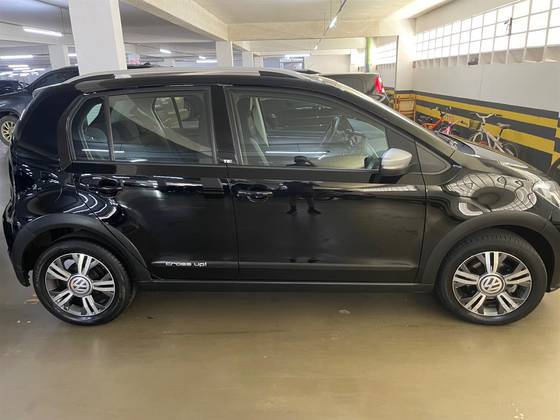 VOLKSWAGEN UP 1.0 TSI HIGH UP 12V FLEX 4P MANUAL VOLKSWAGEN UP 1.0 TSI HIGH UP 12V FLEX 4P MANUAL